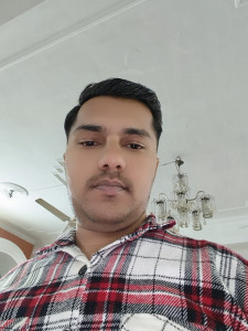 Vineet Tomar